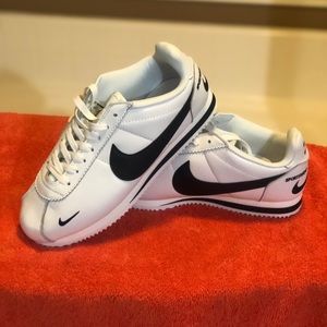 Nike Cortez